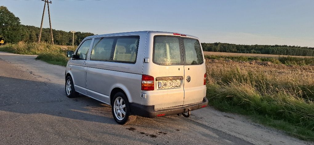 Volkwagen T5  1.9Tdi Transporter 9-osobowy