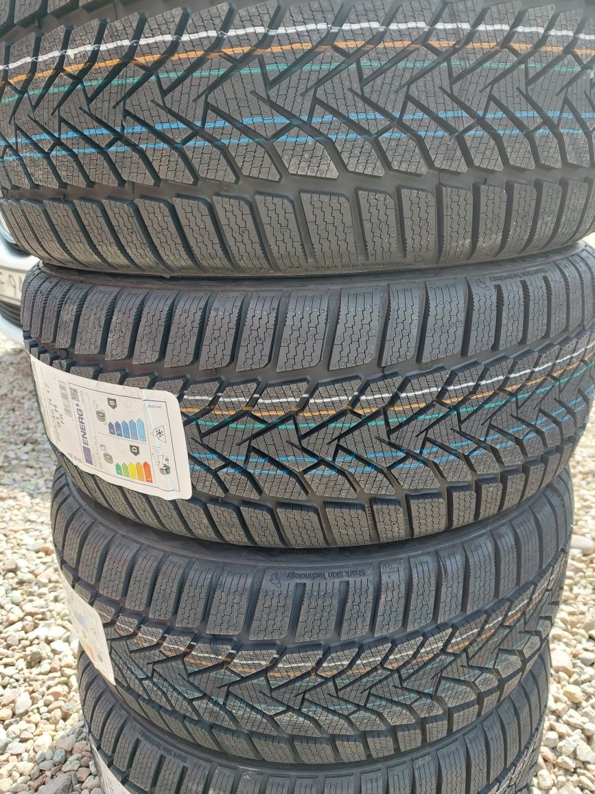 225/45r17 uniroyal