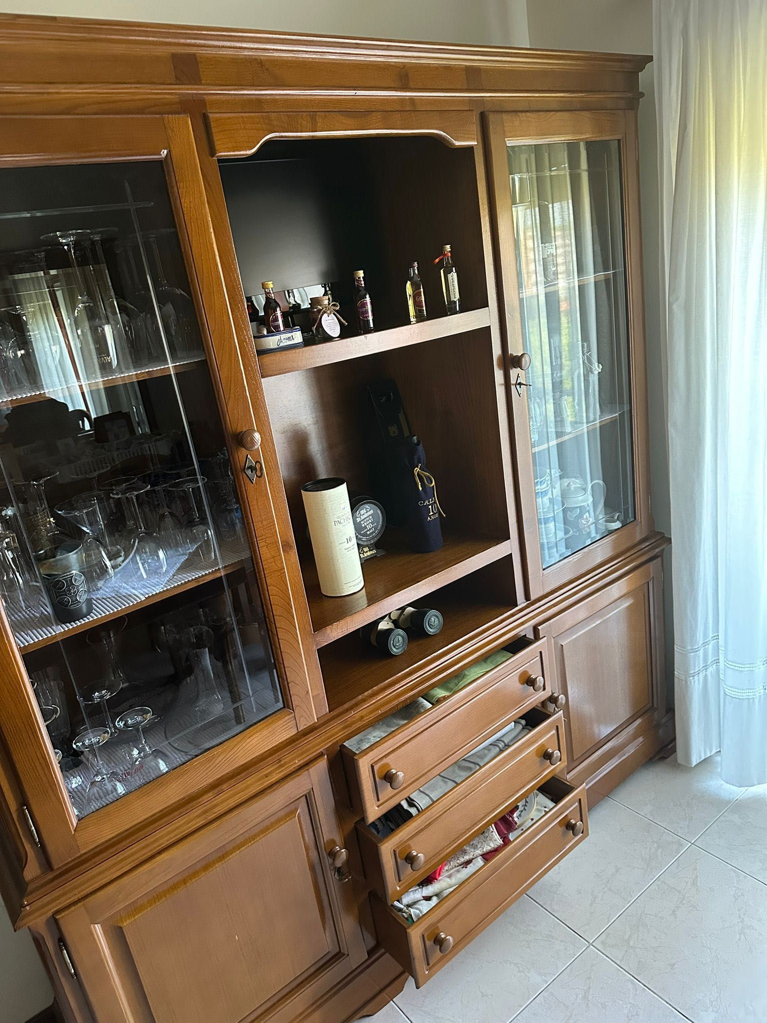 Móvel de Sala de Jantar