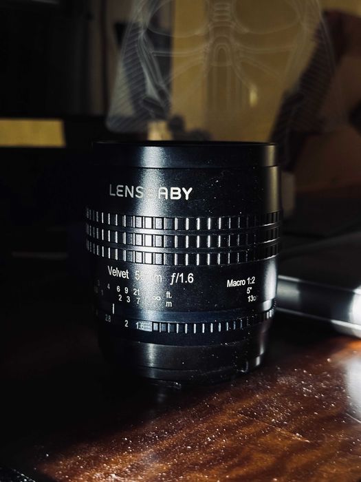 Lensbaby Velvet 56mm f 1.6 Sony E mount