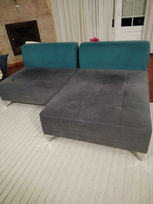 Sofá azul e cinza