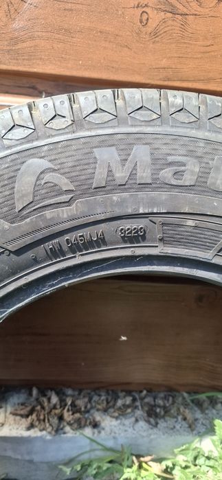 Opony 205 70 R15c ltnie 400 zł