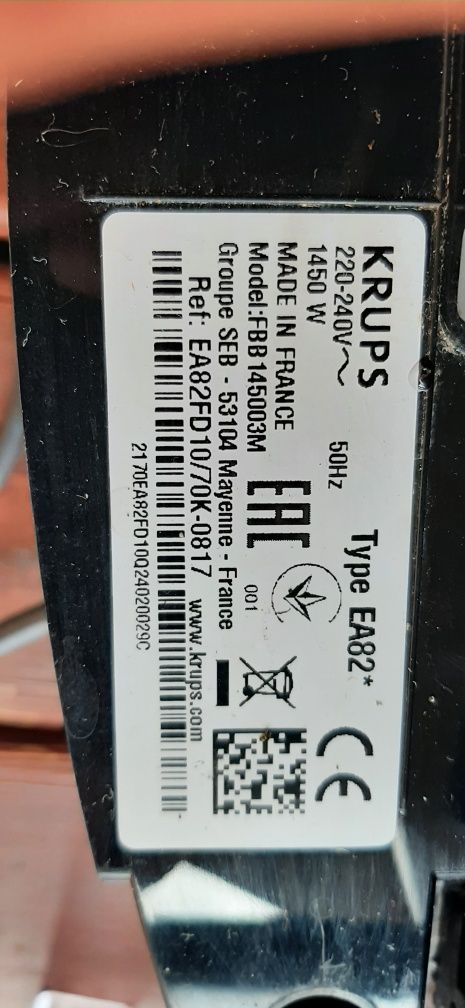 Ekspres Krups quattro force z pojemnikiem na mleko
