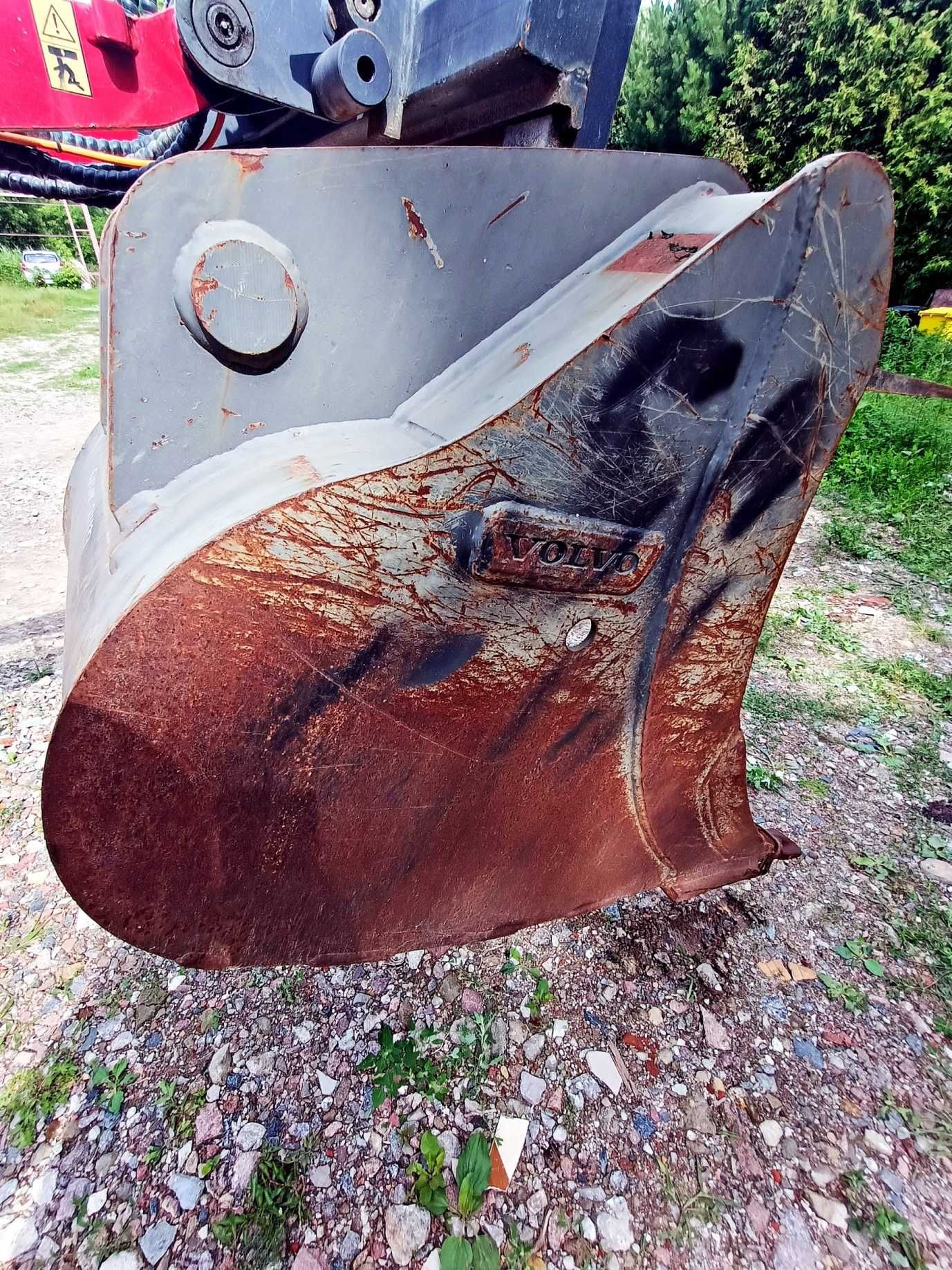 Łyżka do koparki marki Volvo ze złączem Volvo