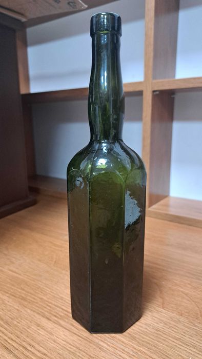 Zabytkowa butelka apteczna zielone szkło, 29 cm (298)