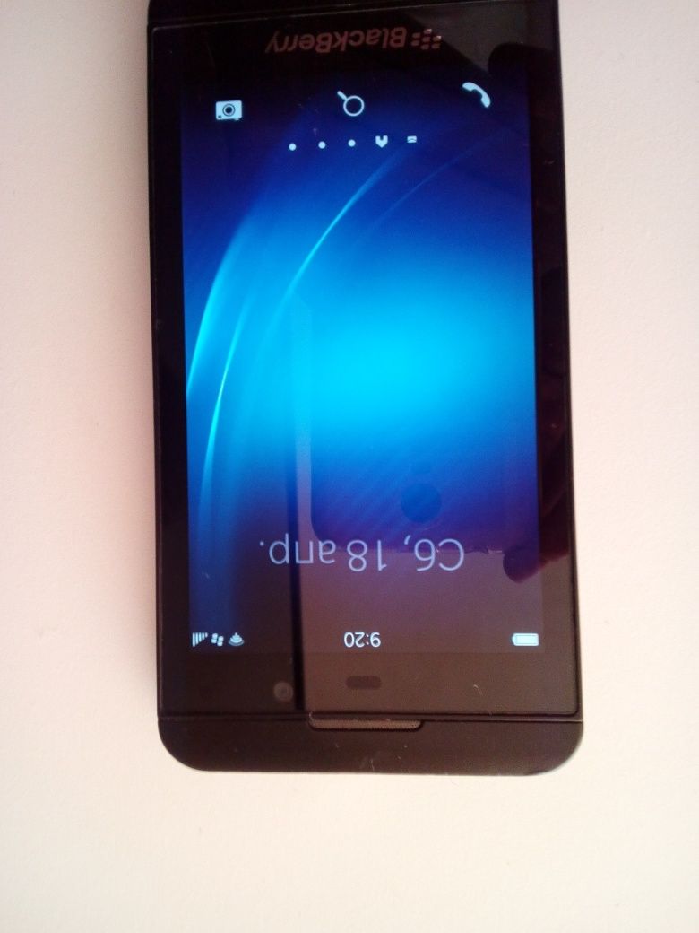 Смартфон Blackberry z10