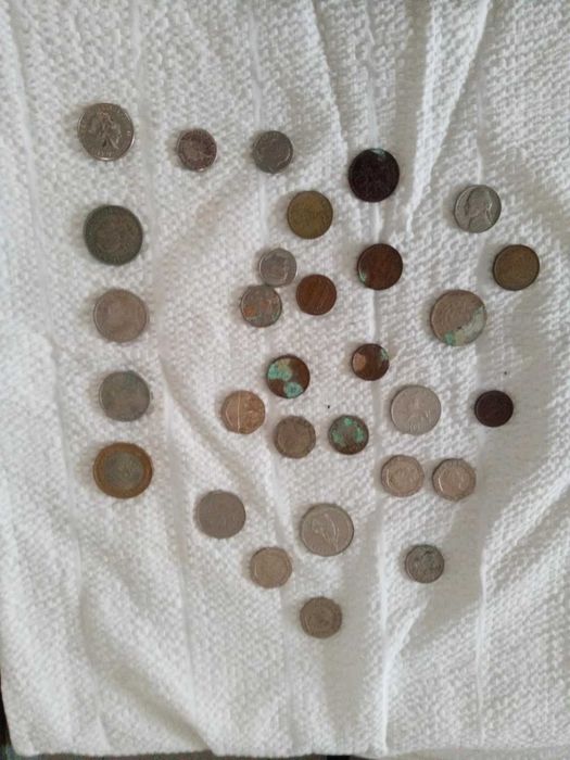 Moedas soltas (portuguesas e não só).