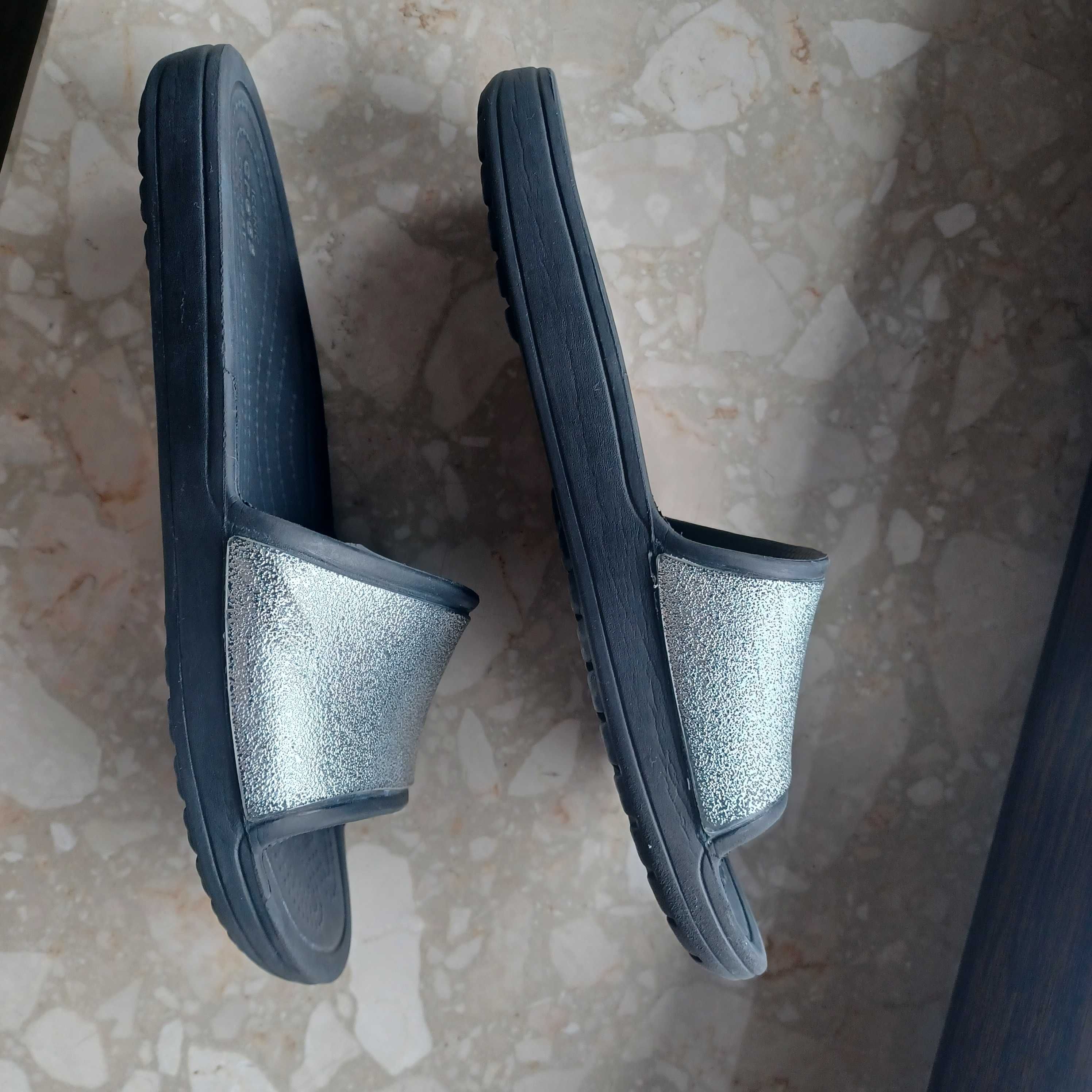 Klapki crocs W6 czarne