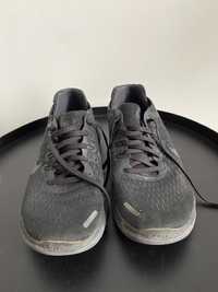 RUN Nike Free obuwie sportowe męskie rozmiar 42