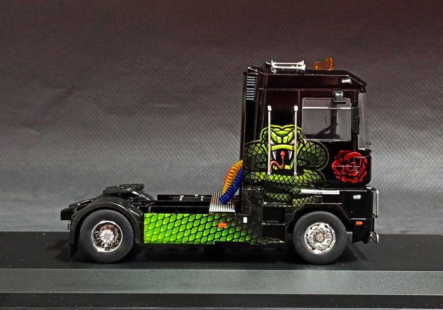 Ixo Renault AE 500 Magnum truck tuning 1/43