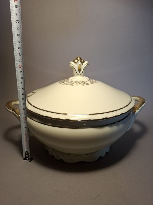 Duża porcelanowa waza na zupę ekri