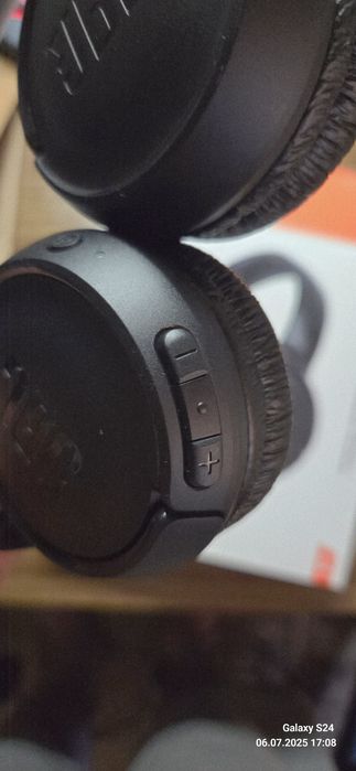 Навушники JBL TUNE 520 BT