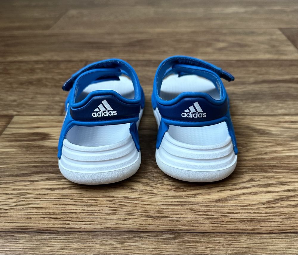 Adidas босоніжки сандалі на хлопчика 26-27 р. 16,5 см оригінал