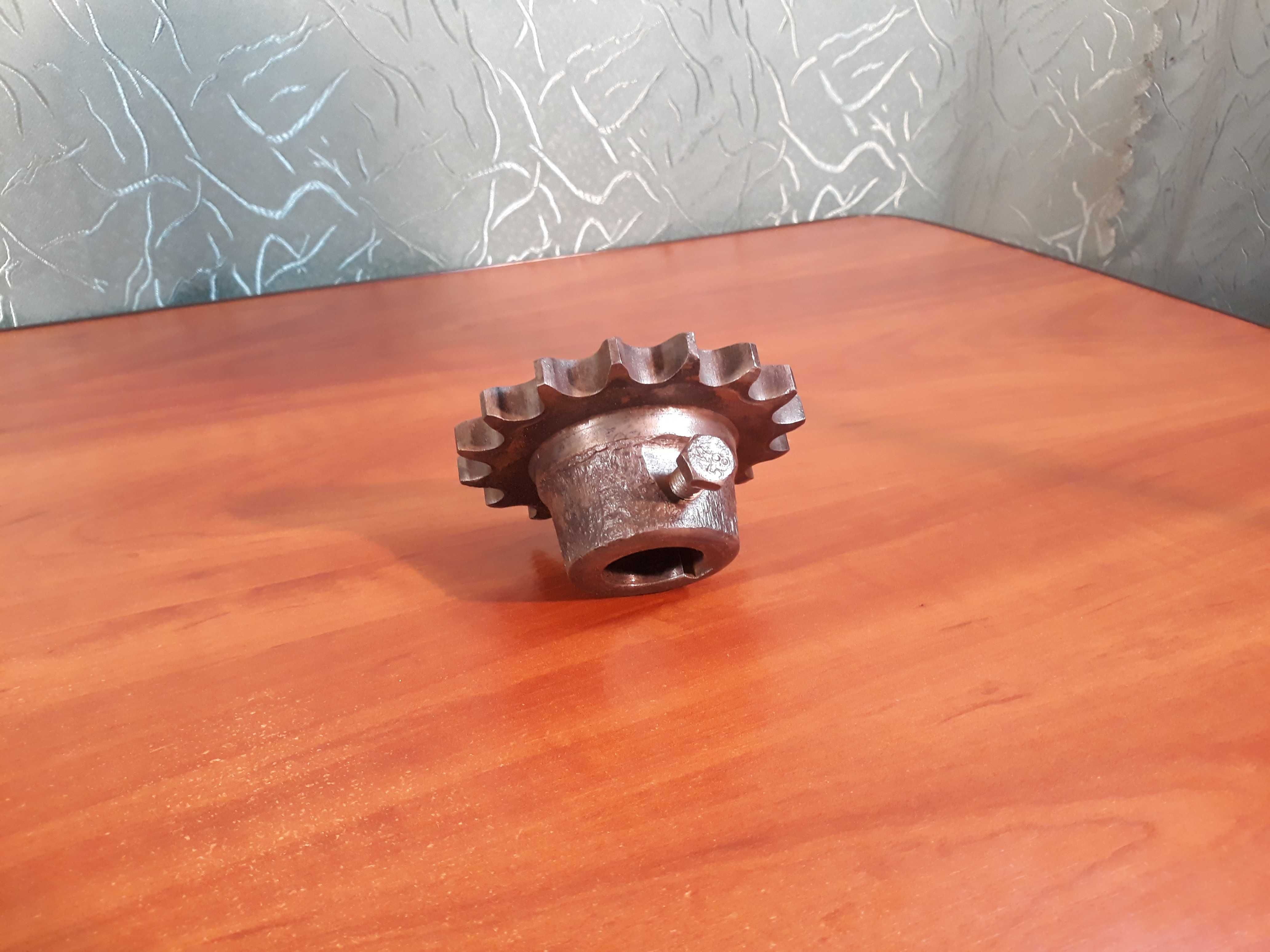 Звездочка (шаг 19,05мм, 16 зубов, пос. 3см.)