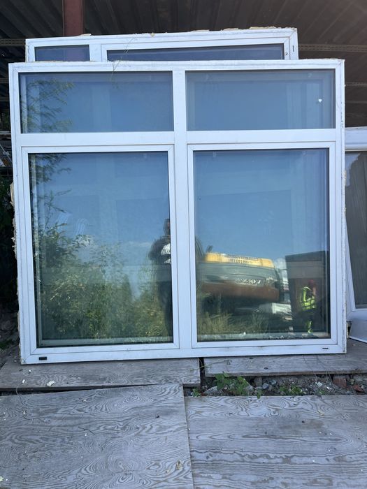 Okno aluminiowe dwuskrzydłowe 204/183/141