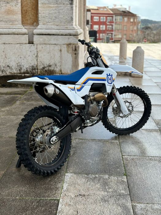 Husqvarna 250 FC heritage matrículada