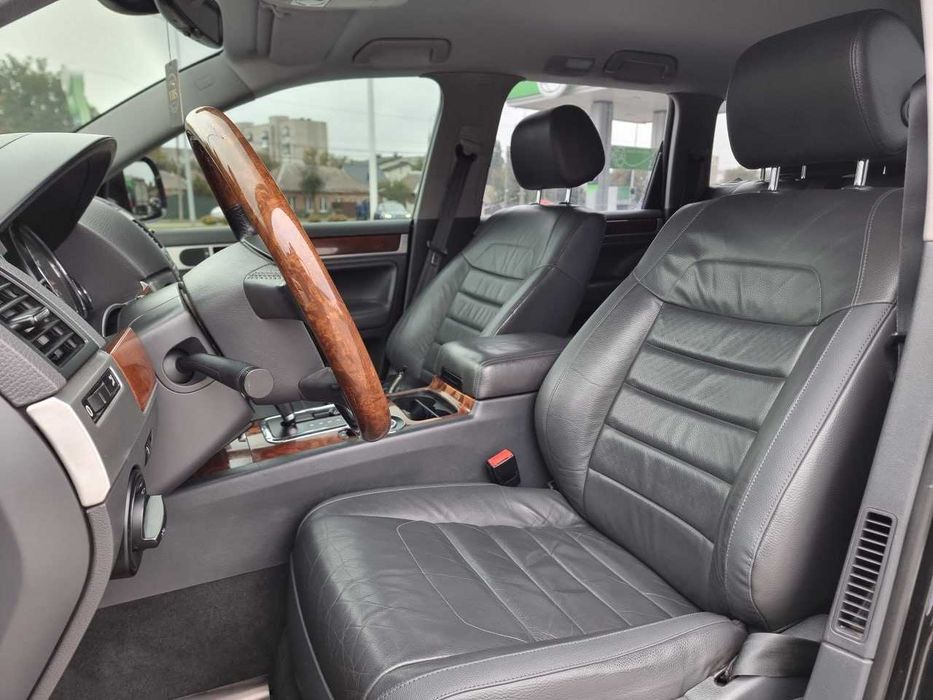 Продам  Volkswagen Touareg 2009. Можна в розстрочку, під викуп.