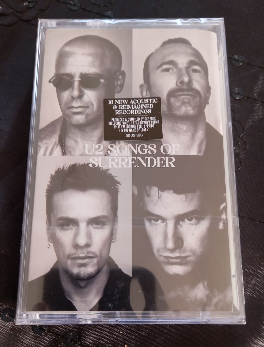 Cassete U2 Songs of Surrender (Mint Green / ou white Edição Limitada)