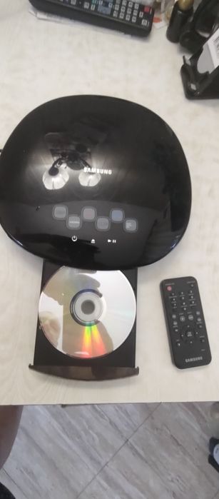 Продам ДВД проигрыватель Самсунг.