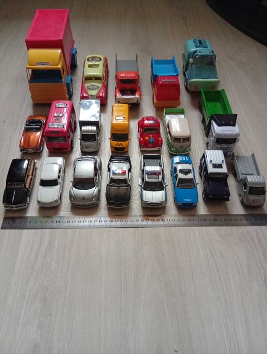 Машинки дитячі, іграшки для хлопчиків, модельні машини.