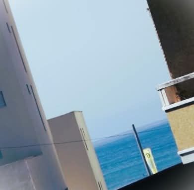 A 200m da praia, disponível a  31 de Agosto na Costa da Caparica