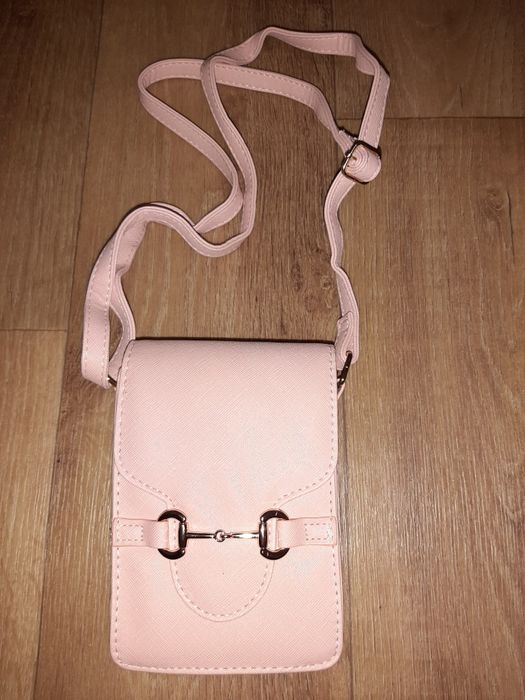 Сумочка для телефону від Loreal