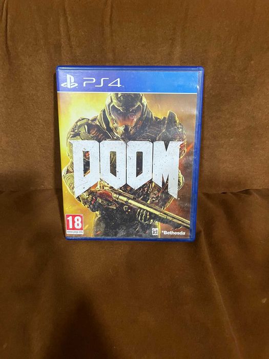 Jogo Playstation 4 Doom