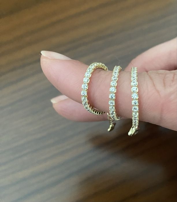 Pulseira prata dourada com zirconias. Novo