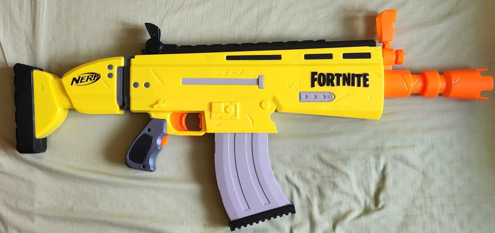 Nerf Fortnite automatyczna wyrzutnia strzałek
