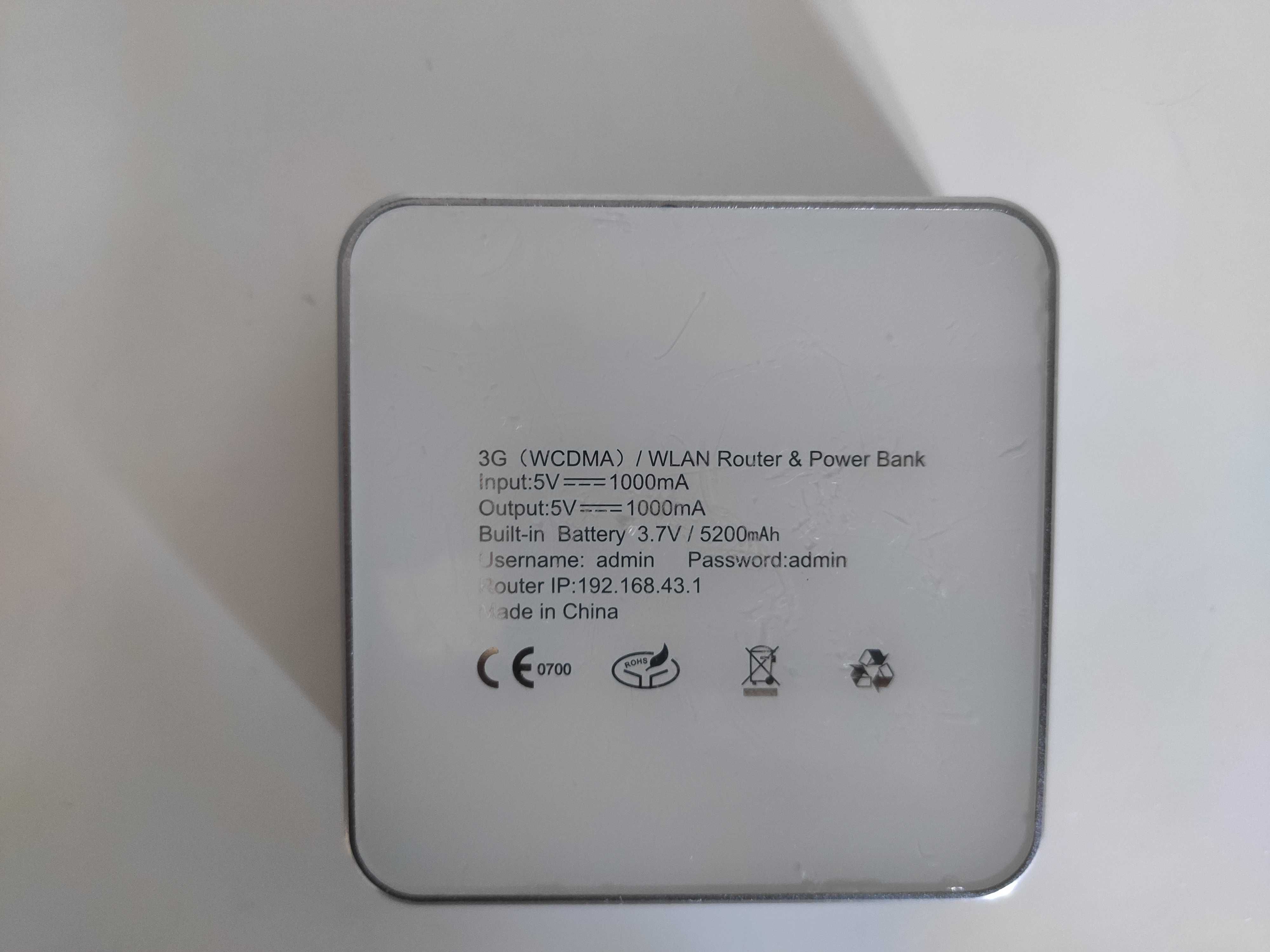 Hotspot Router WorldSIM Tri-Fi Power Bank | WiFi Router | Desbloqueado
