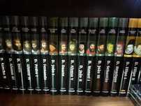 Vendo 6 coleçoes de livros novas sem uso