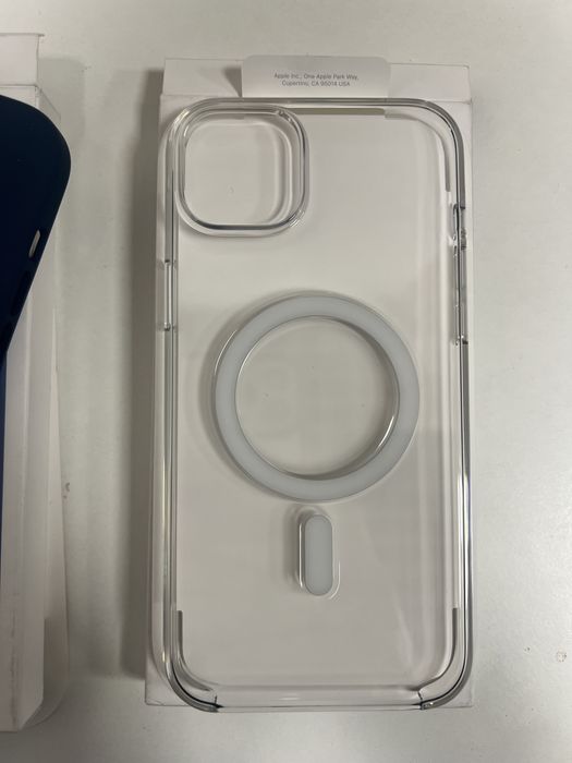 Чохли Iphone 15 plus . Оригінал