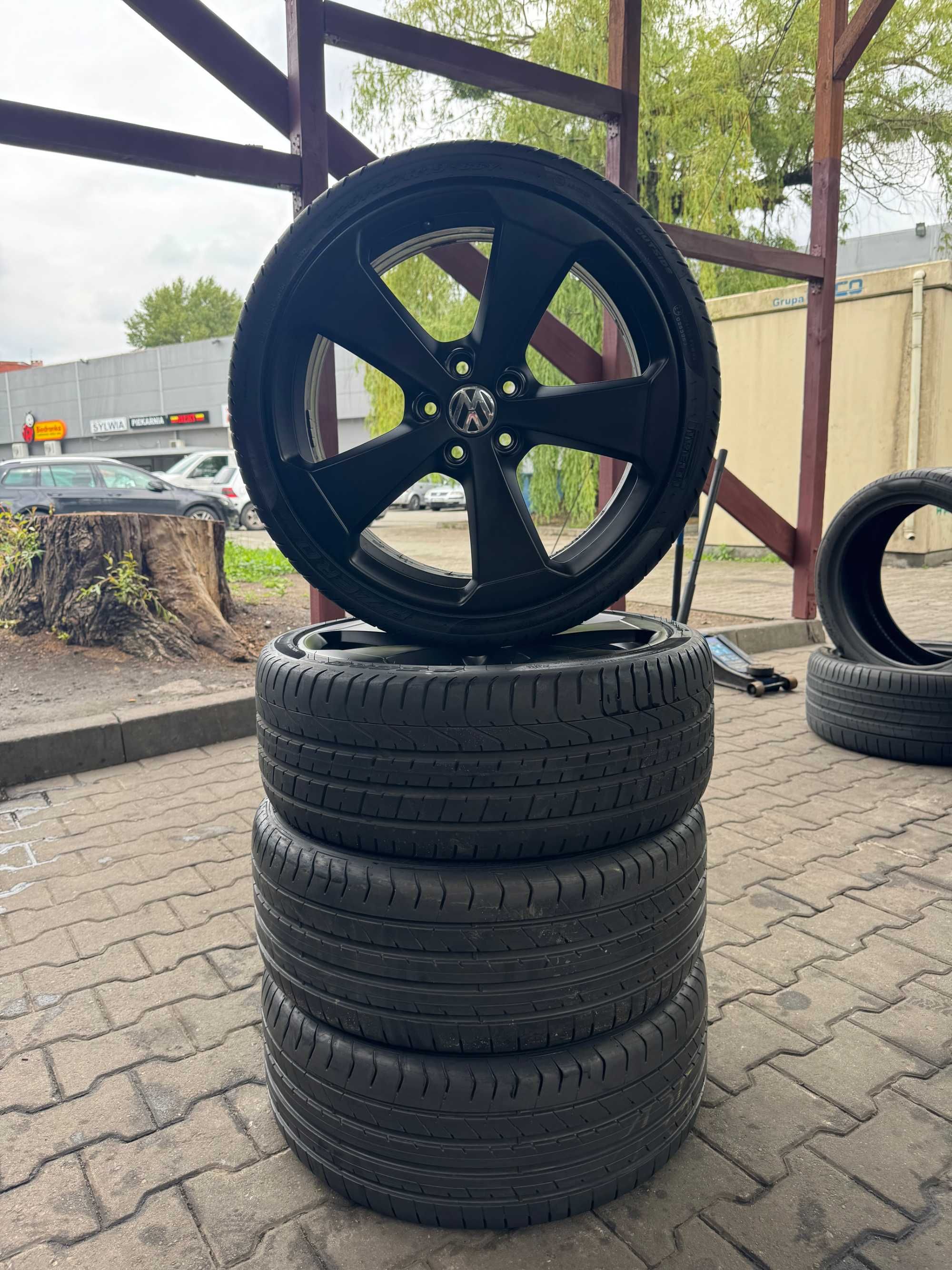 Koła Alu 19'' 5x112 VW Golf 6 GTI 225/35R19 Pirelli Super Stan Wrocław