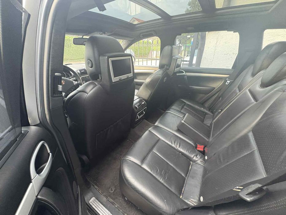 Porsche Cayenne Turbo 4.5 450 km 2006
