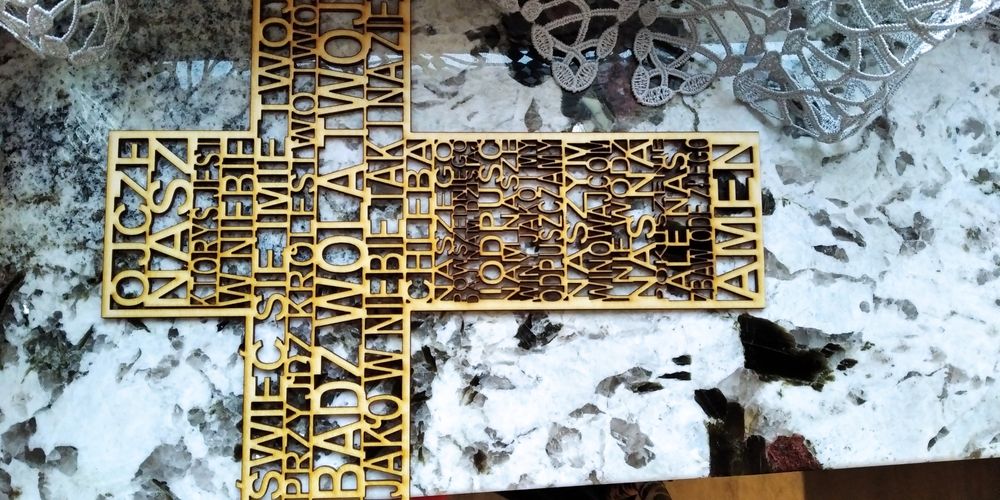 Krzyż drewniany duży z Modlitwą Ojcze Nasz