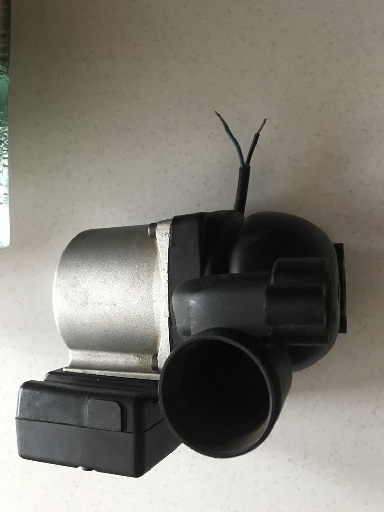 Pompa cyrkulacyjna cieplej wody Vaillant eco compact