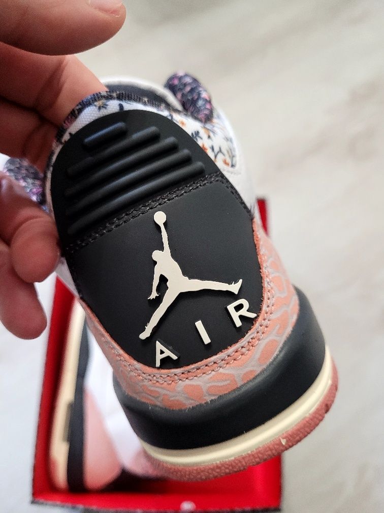 Кроссовки жіночі NIKE AIR JORDAN 3 Retro нові original