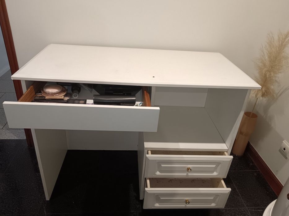 Secretária de estudo