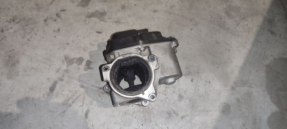 Passat B6 2.0 TDI 170 KM zawór EGR