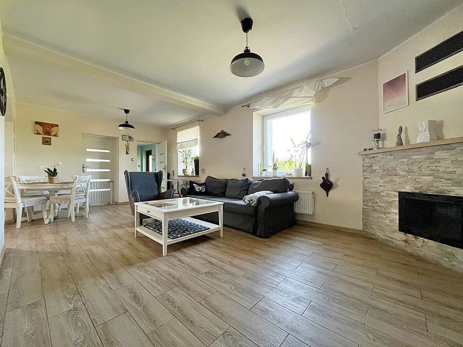 Dom w zabudowie bliźniaczej w malowniczym Stańkowie