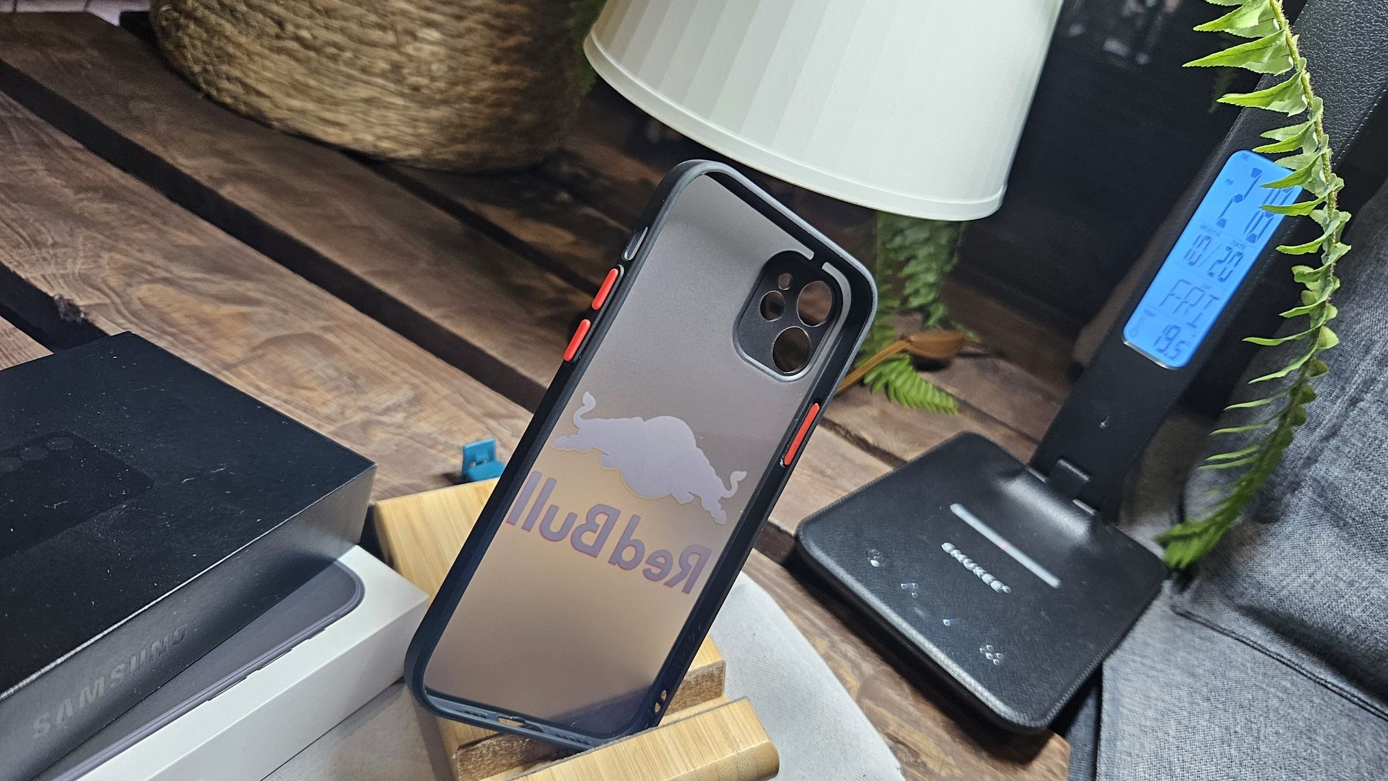 Etui RedBull Iphone12 Świąteczna Wyprzedaż