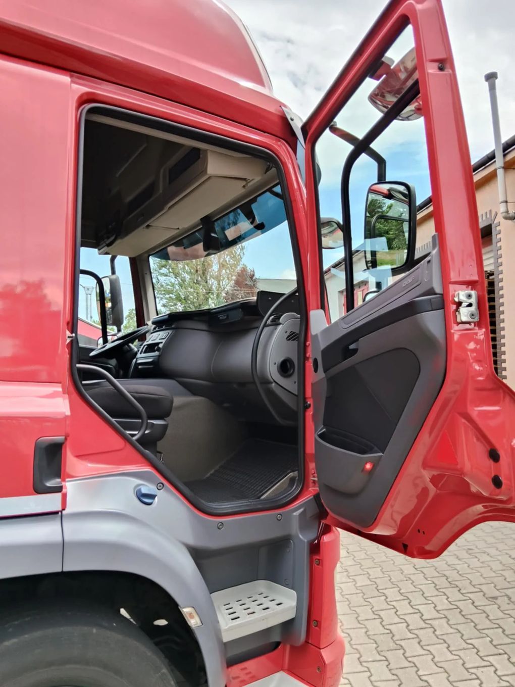 DAF CF 320 FA ZSP