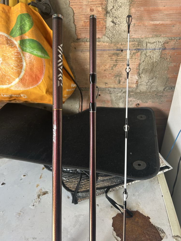Daiwa prime caster slim hibrida como nova