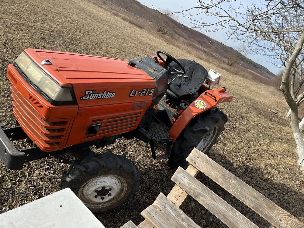 Kubota L-215 ,кубота