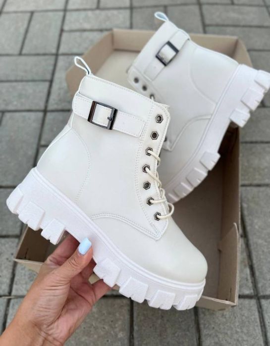 Демісезонні ботинки