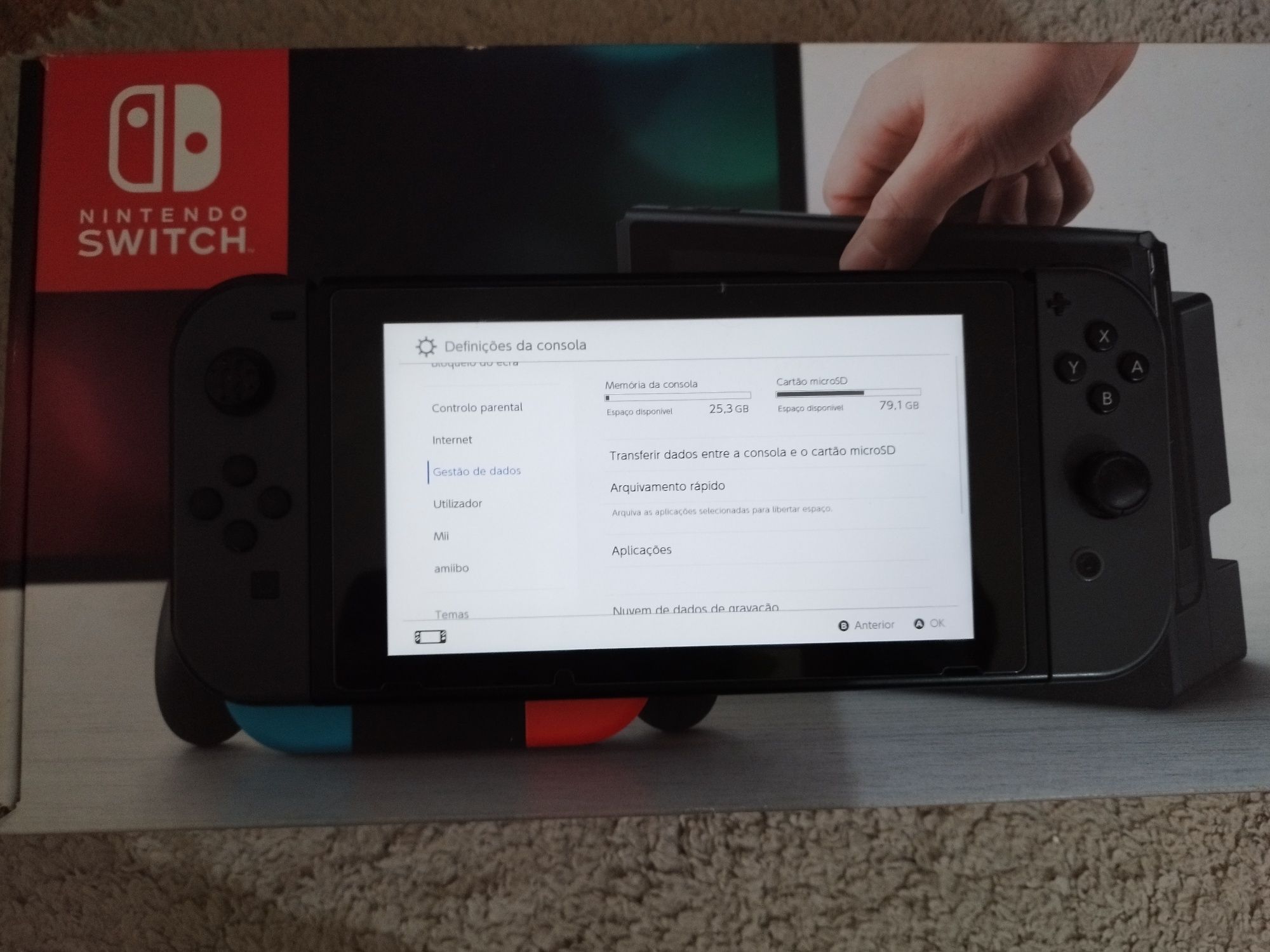 Nintendo Switch Desbloqueada com comando Pro