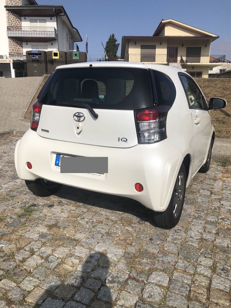 Toyota iQ 1.0 VVT-i 2 EP