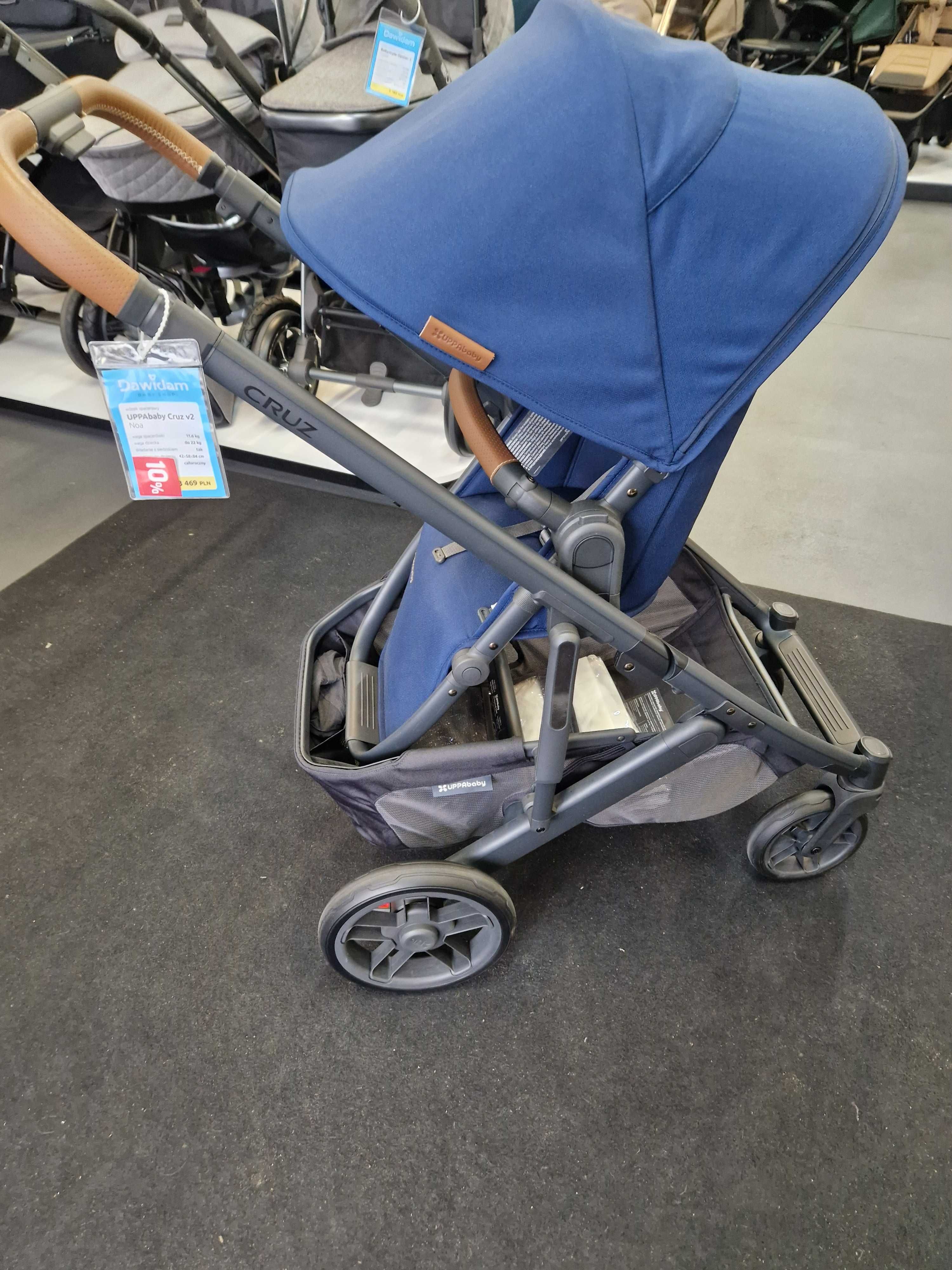 UPPAbaby CRUZ V2
wózek spacerowy / spacerówka na każdy teren • Noa