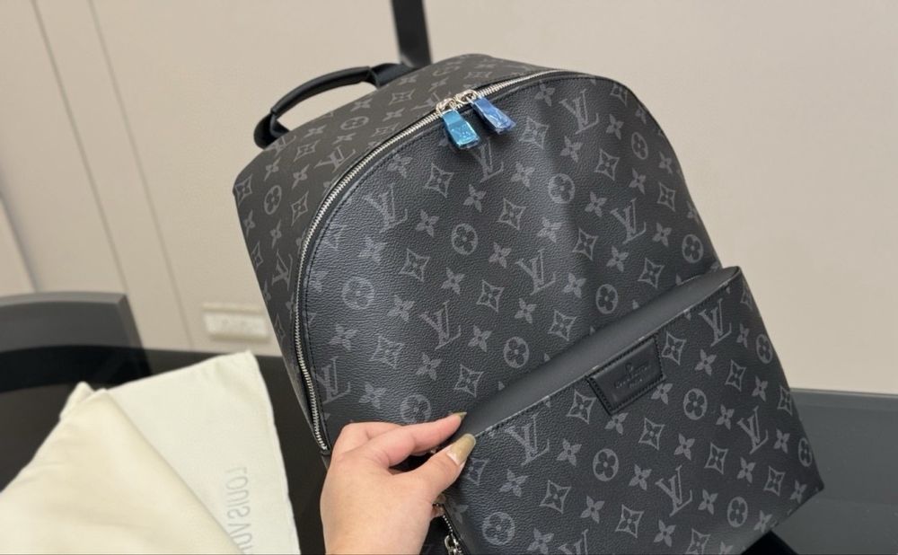 Рюкзак мужской LV Louis Vuitton Discovery Monogram Eclipse Луи Виттон