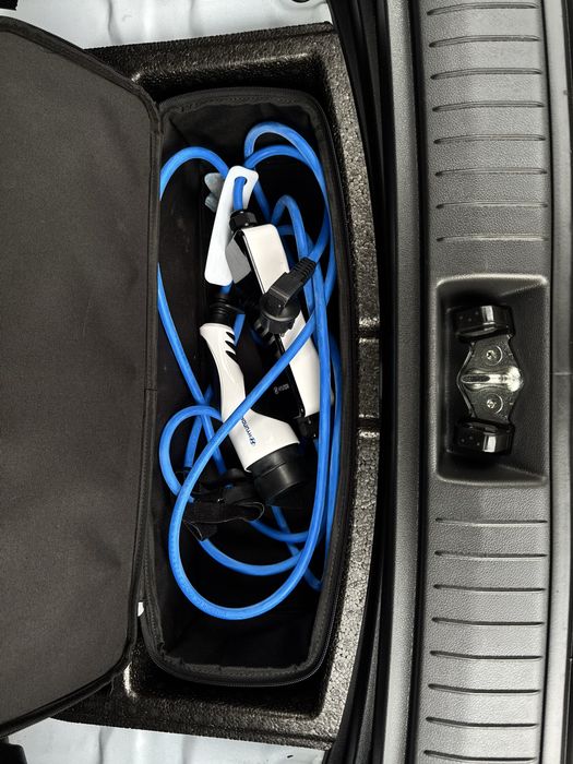 Hyundai KONA elektric  64 kWt 2020 рік